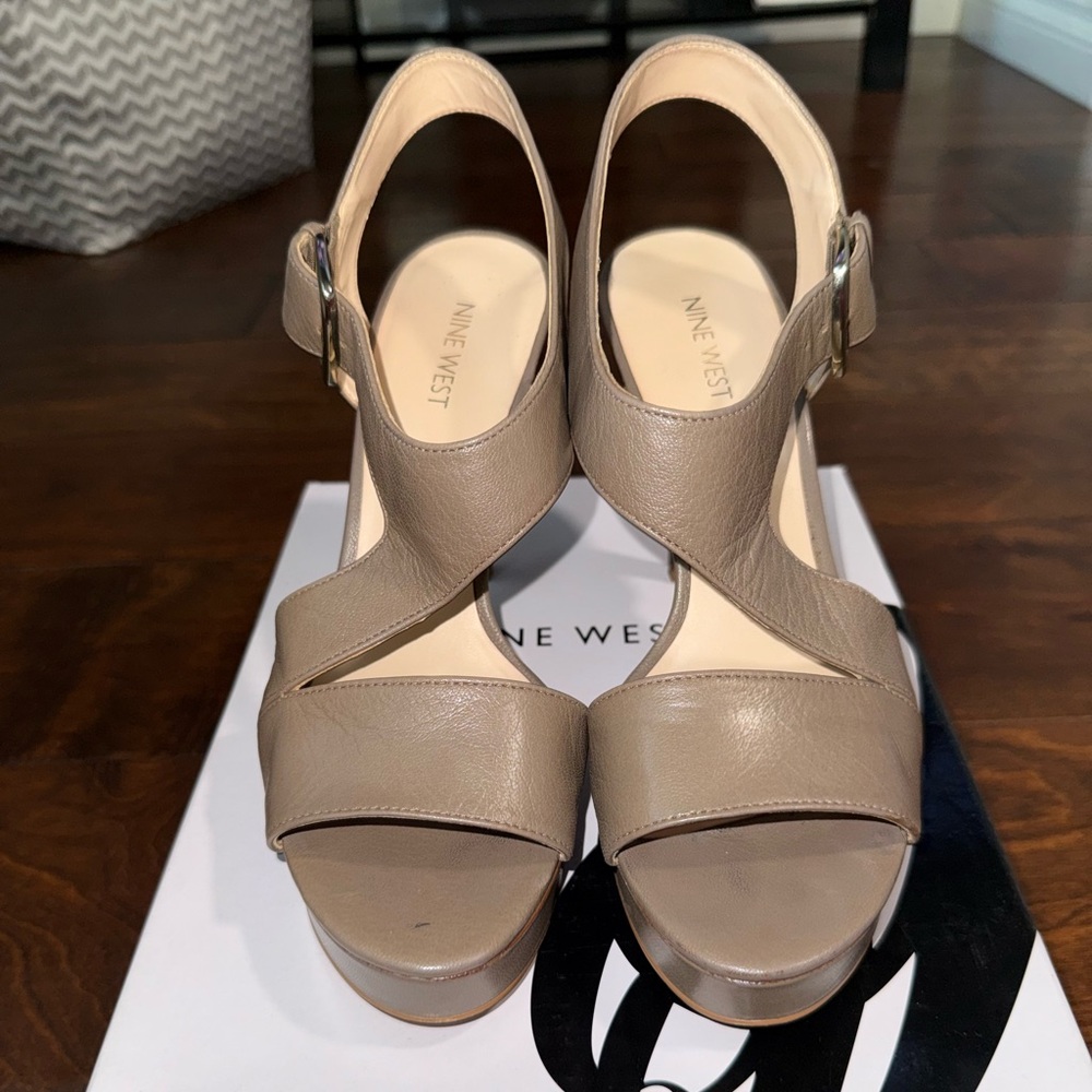 Nine West Women's Taupe Heels